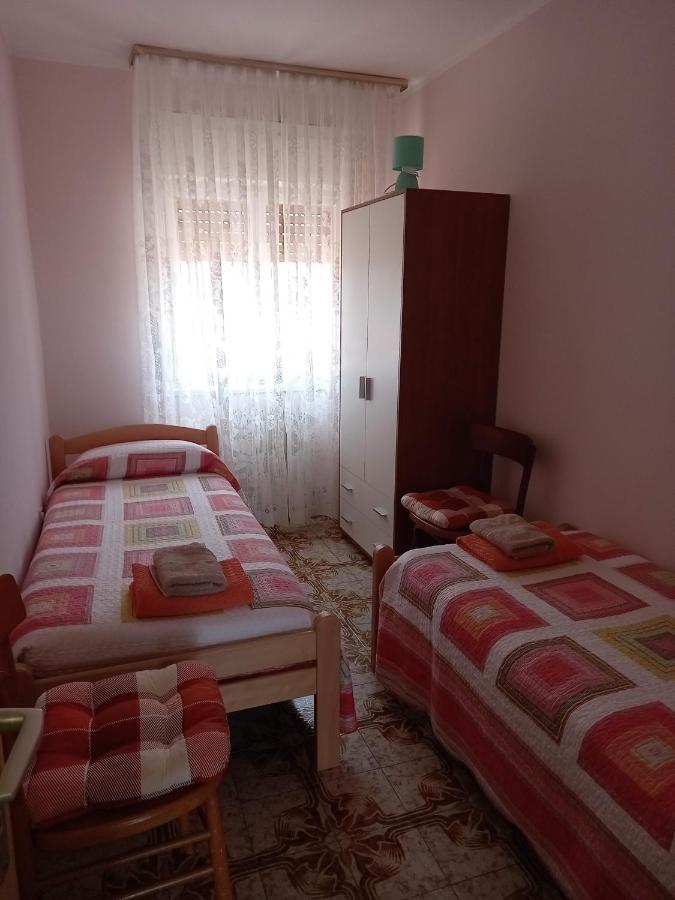 Apartment Parenzana Bibali 65 A 52460-Buje Exterior foto