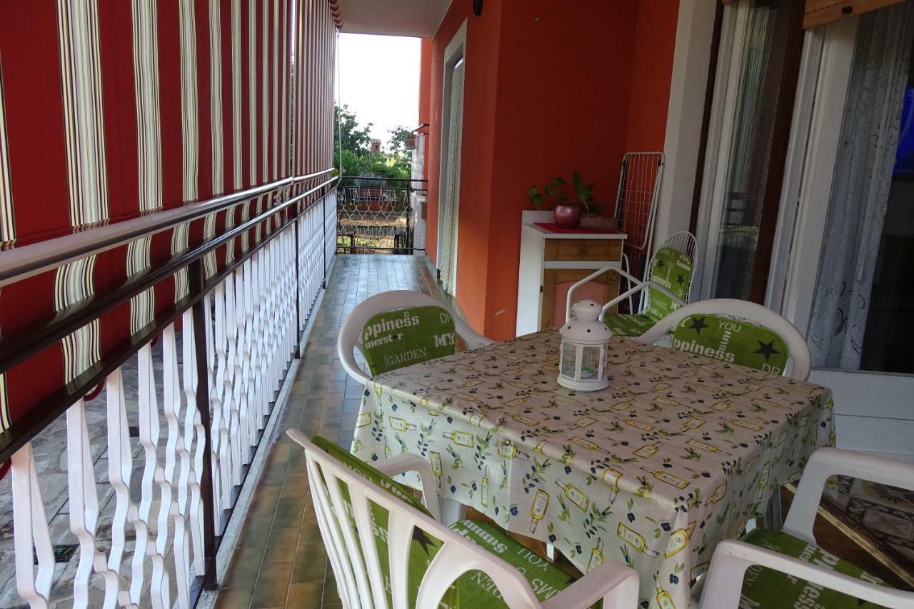 Apartment Parenzana Bibali 65 A 52460-Buje Exterior foto